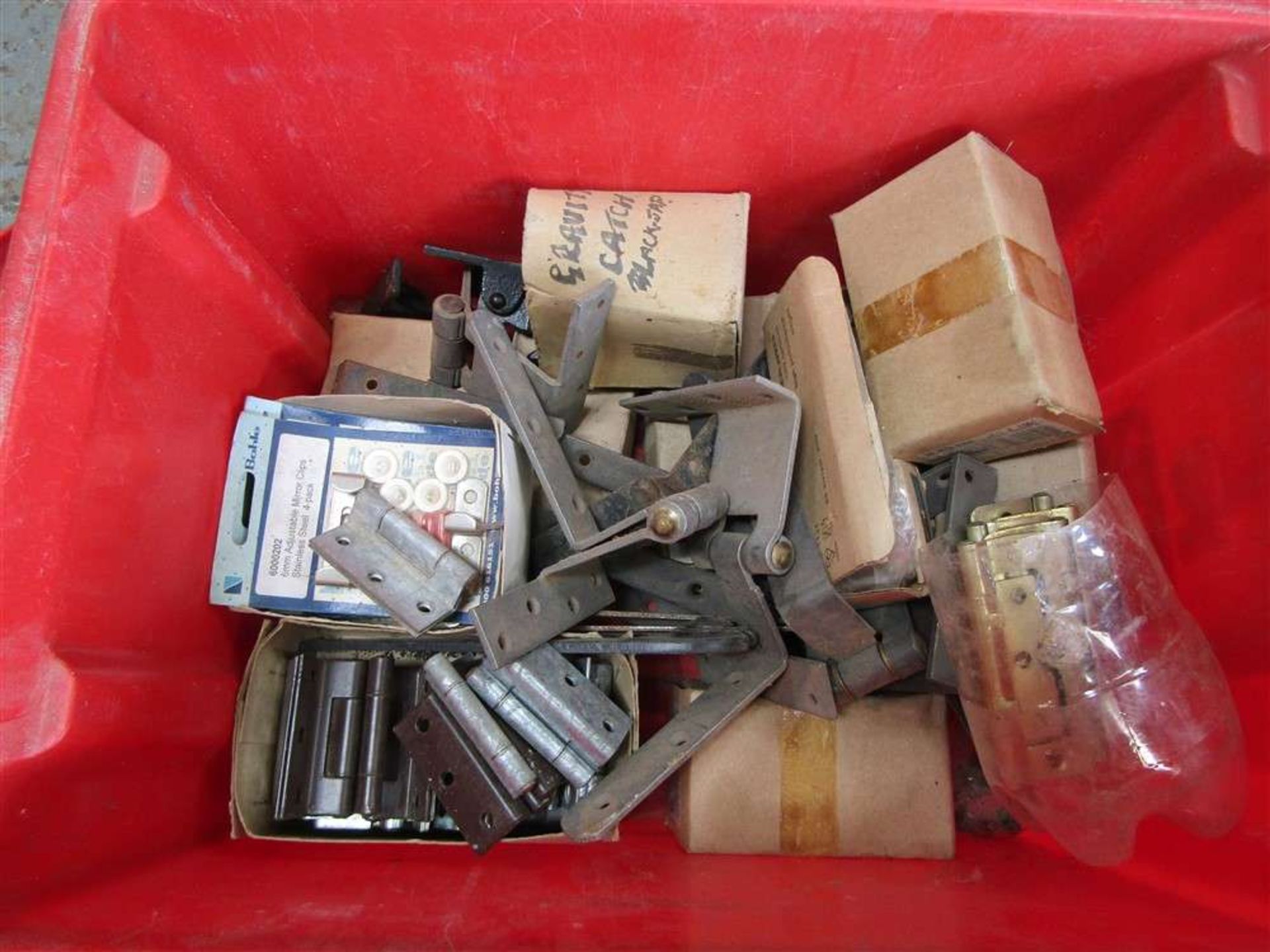 1 x Crate of Assorted Window/Door Hinges