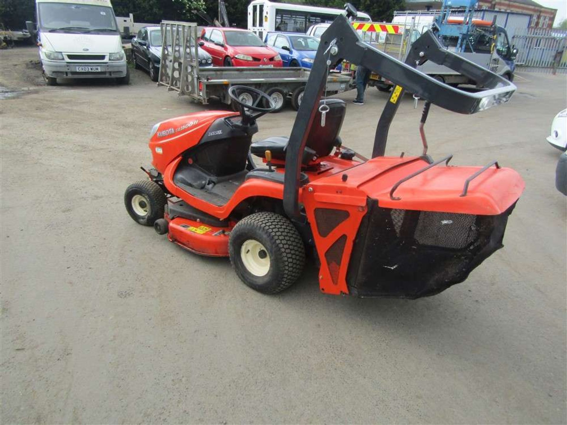 Kubota 1600 GR MKII Ride on Mower With 42" Cutting Collection Deck - Image 3 of 5