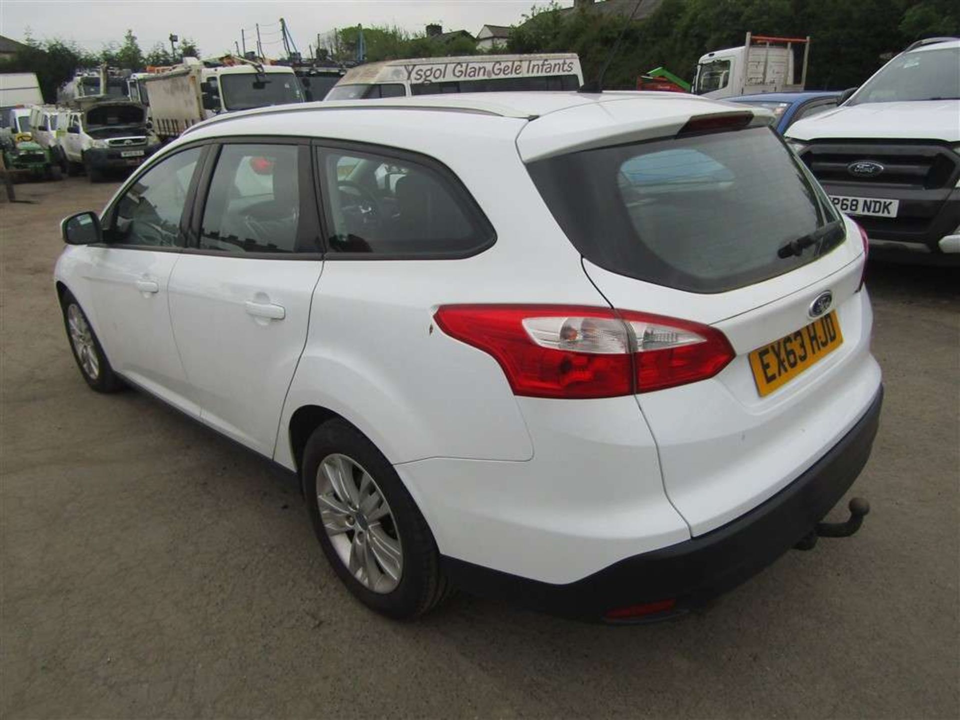 2013 63 reg Ford Focus Edge TDCI 95 (Direct Fire & Rescue Service) - Image 4 of 6