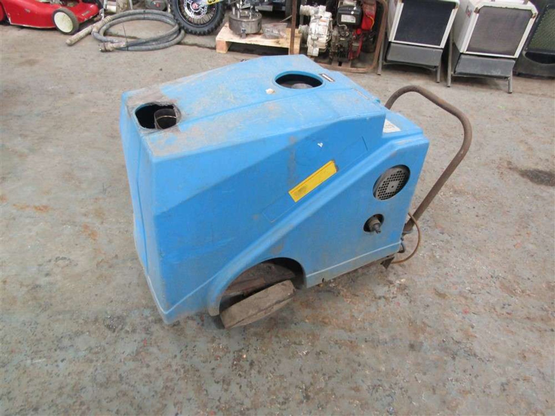 240v Blue Steam Cleaner