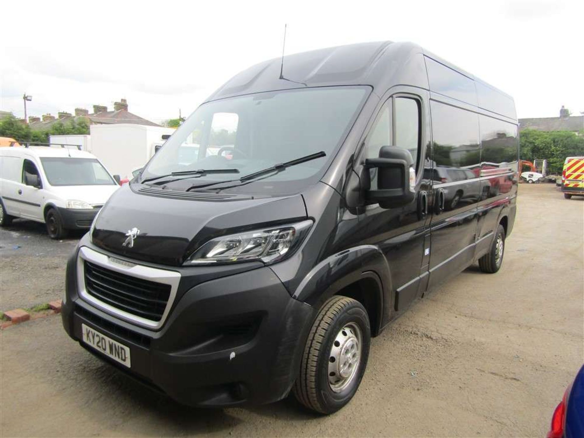 2020 20 reg Peugeot Boxer 335 L3 Blue HDI H2 Professional - Image 2 of 7