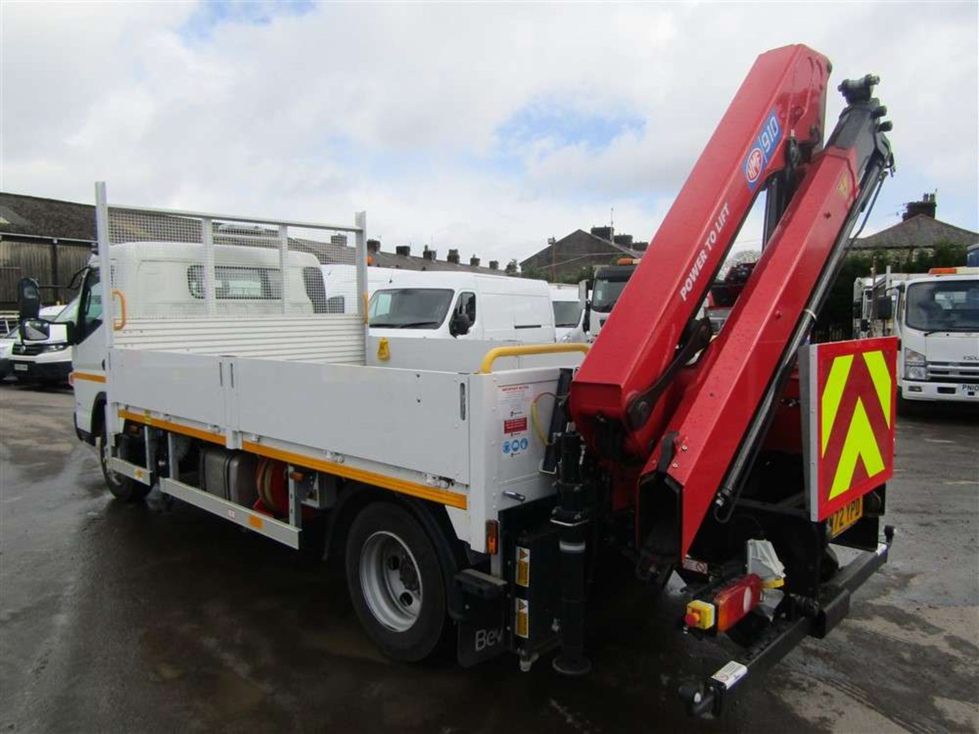 2022 72 reg Mitsubishi Fuso Canter 7C15 38 c/w HMF Crane, Compressor & Generator (Direct Council) - Image 3 of 9