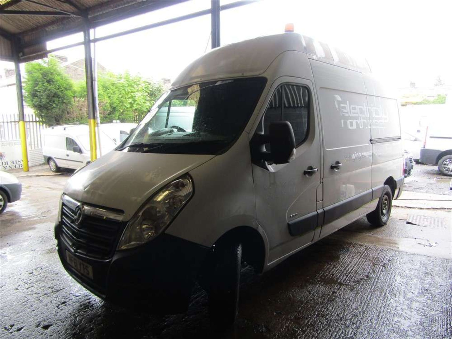 2011 61 reg Vauxhall Movano F3500 L2H3 (Non Runner) (Direct Electricity North West) - Image 2 of 6
