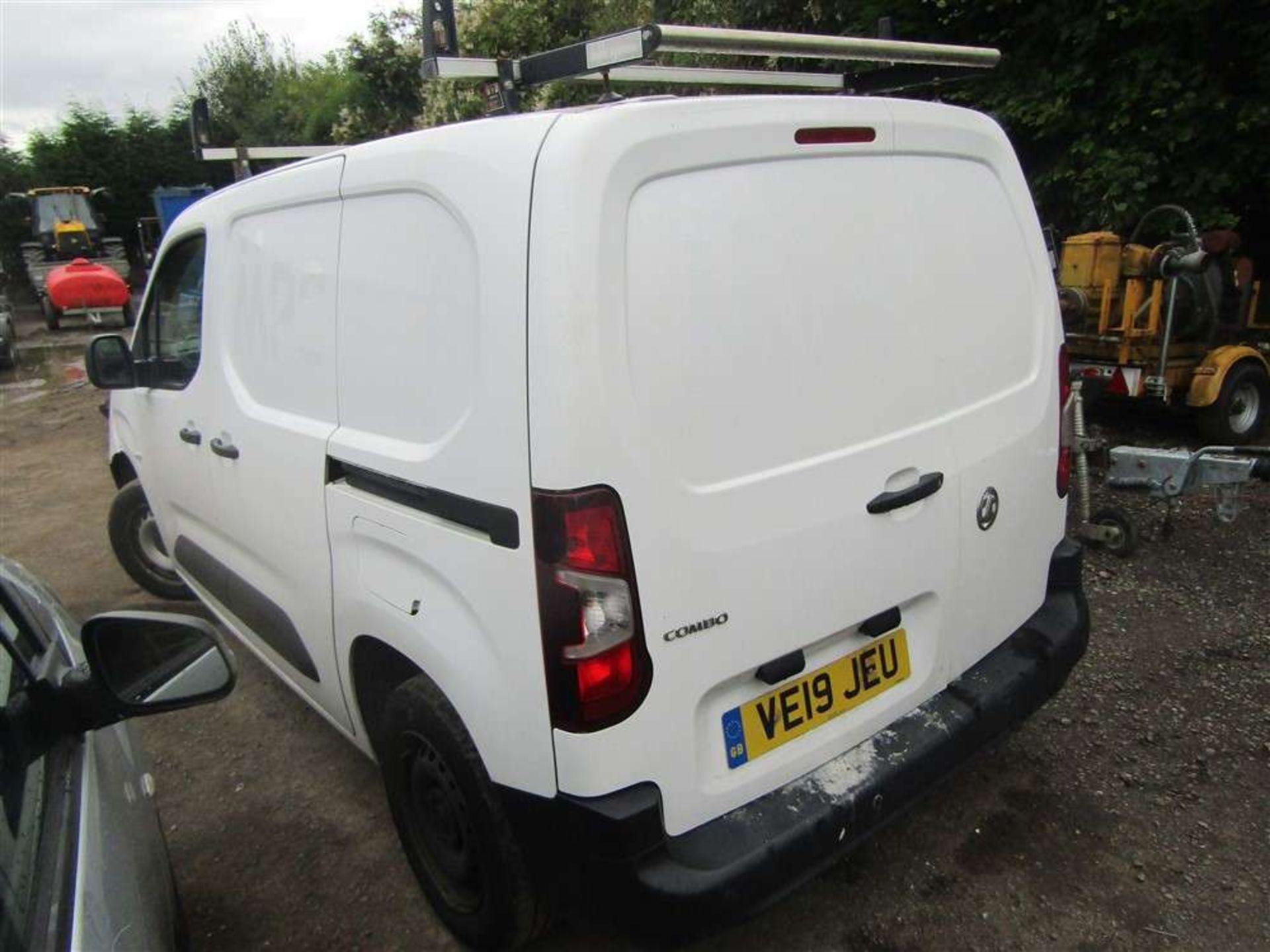 2019 19 reg Vauxhall Combo 2000 Edition TD S/S - Image 3 of 7