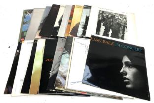 VINYL LPS Joan BAEZ and Judy COLLINS: sixteen albums by Joan Baez from the 60s onwards, all in VG