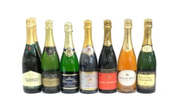 Collection of European sparkling wine - Chapel Hill Chardonnay Pinot Noir (75cl, 12%),