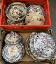 Two boxes of Masons Ironstone Java transferware ceramics to include lidded tureen, dinner plates,