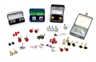 A quantity of gents cufflinks, to include 925 silver