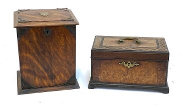 An oak letter rack, 22.5cmH, together with a George III tea caddy (af), 24cmW