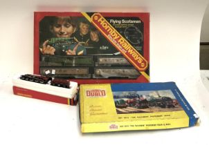 A Hornby Dublo set 2014 'The Talisman' passenger train, boxed (box af, no track), together with a