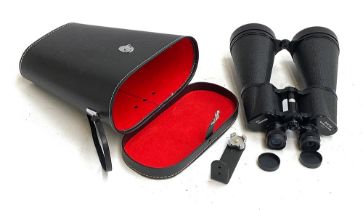 A pair of Optik Hunter 20x80 Sehfeld 61m/1000m binoculars