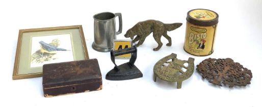 A mixed lot to include heavy brass figure of a setter, pewter tankard, AA car badge, trivet, Good