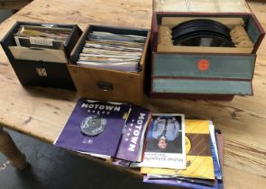 A mixed lot of 78s and 45s