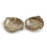 A pair of Edwardian silver scallop shell pin dishes by James Deakin & Sons, Sheffield 1901, 3.6ozt