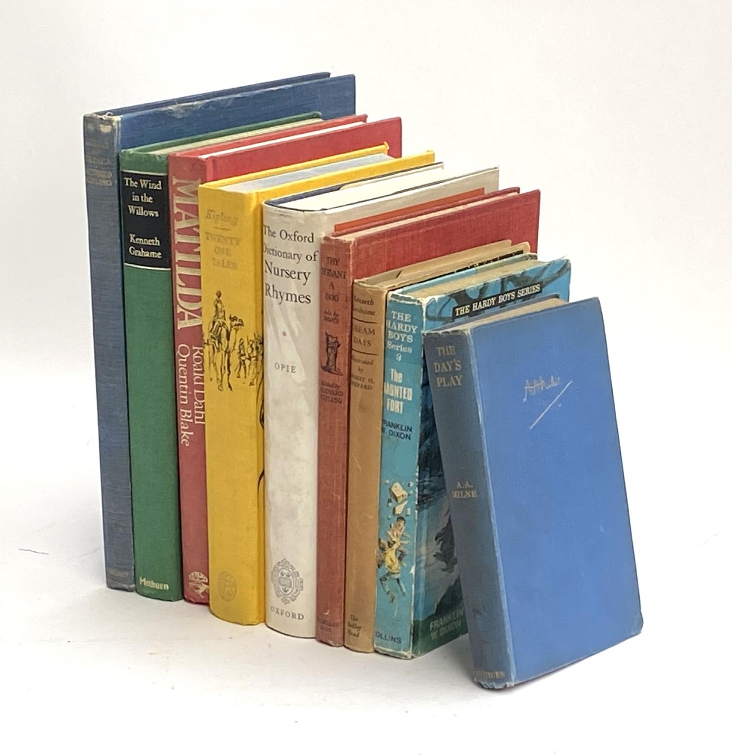 CHILDREN'S BOOKS. Kipling, Dahl, Grahame etc. A small group (9).