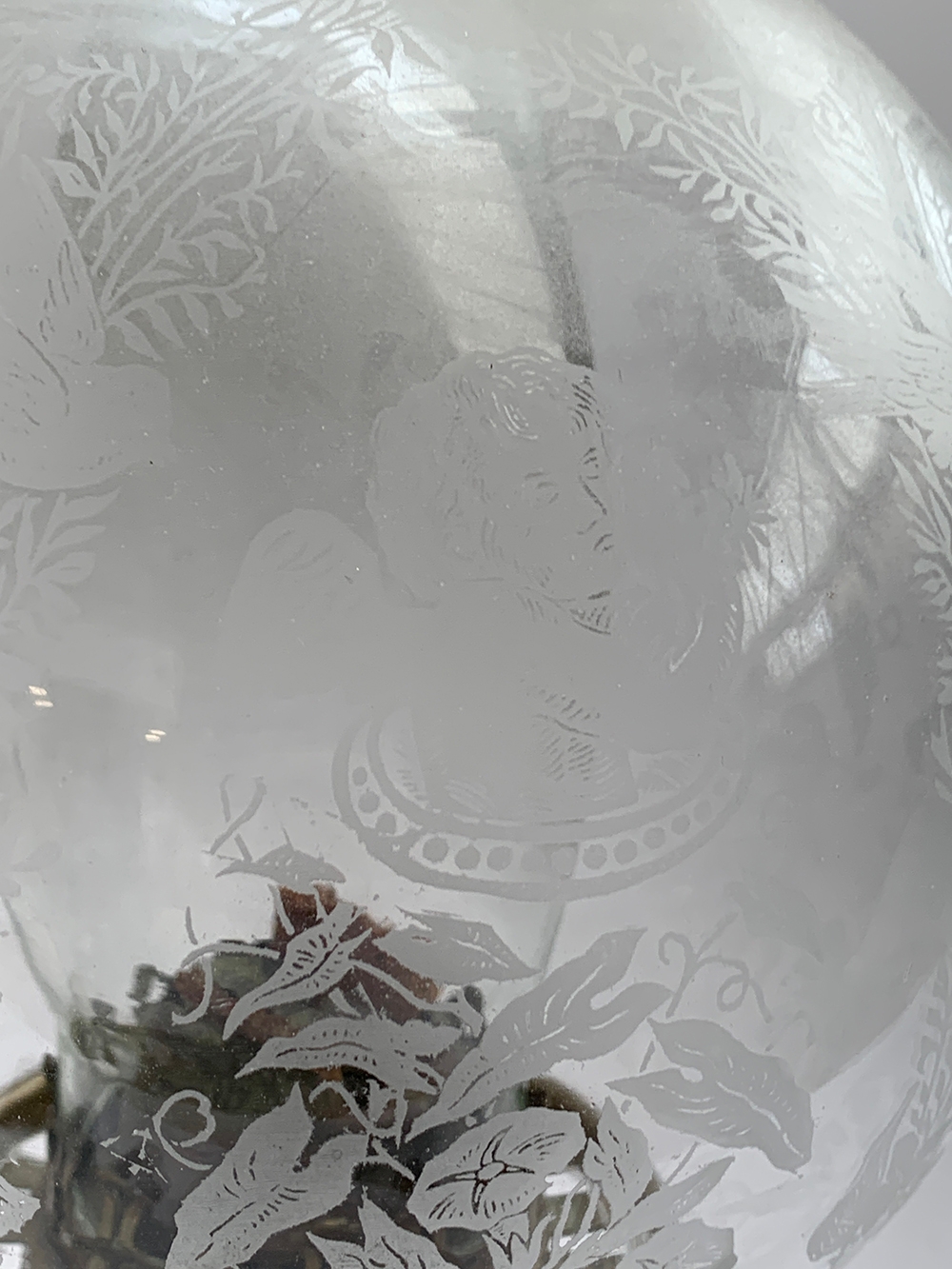 A late Victorian Hinks & Sons brass Duplex oil Lamp, floral design to base, the glass shade etched - Image 4 of 4