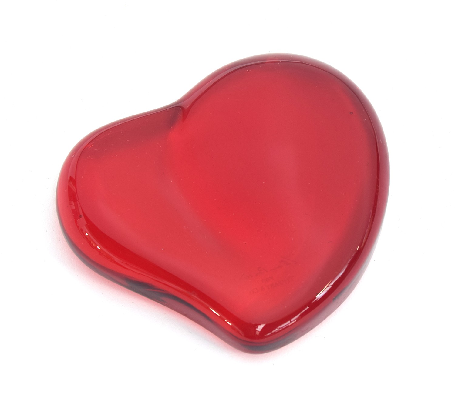 An Elsa Peretti for Tiffany red glass heart paperweight, 10cmW