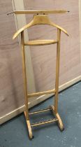 A beechwood gents dressing stand, made in Italy, 108cmH