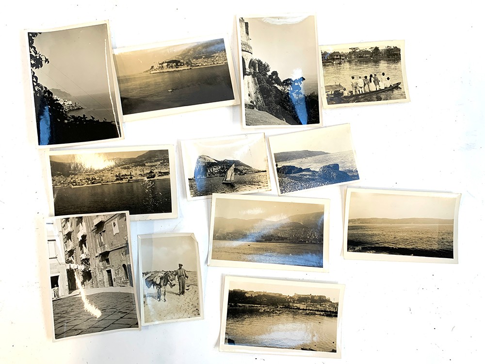 A small photograph album containing 20 photographs. c.1930, mainly equestrian interest, to include - Bild 2 aus 12