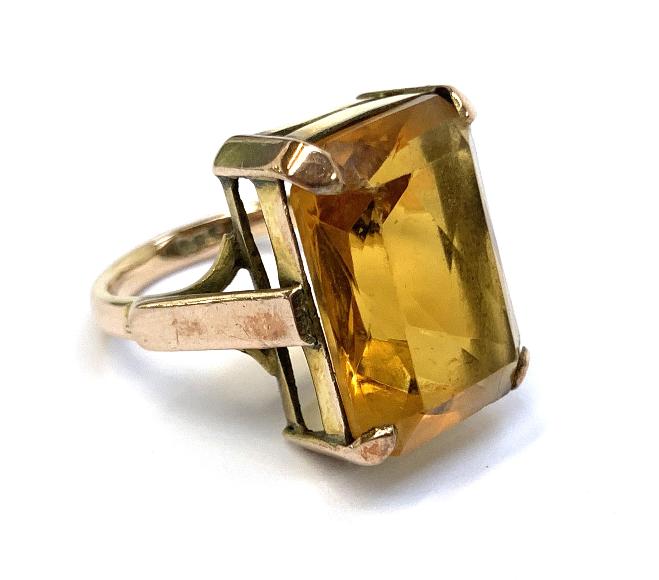 A 9ct gold and citrine paste cocktail ring, size M 1/2, 6.7g - Image 3 of 3