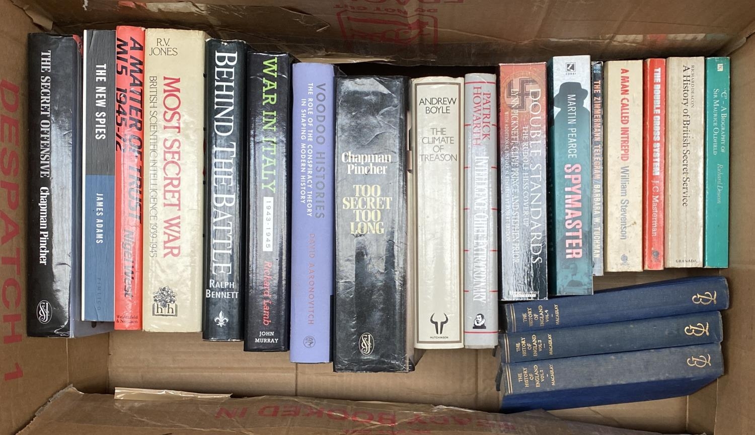 BOOKS: HISTORICAL MISCELLANY. Two boxes mainly focussed on espionage. With others (gentry, - Bild 2 aus 2