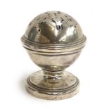 A George V silver pot pourri in the form of an 18th century sponge box, Birmingham 1929, 9.5cm high