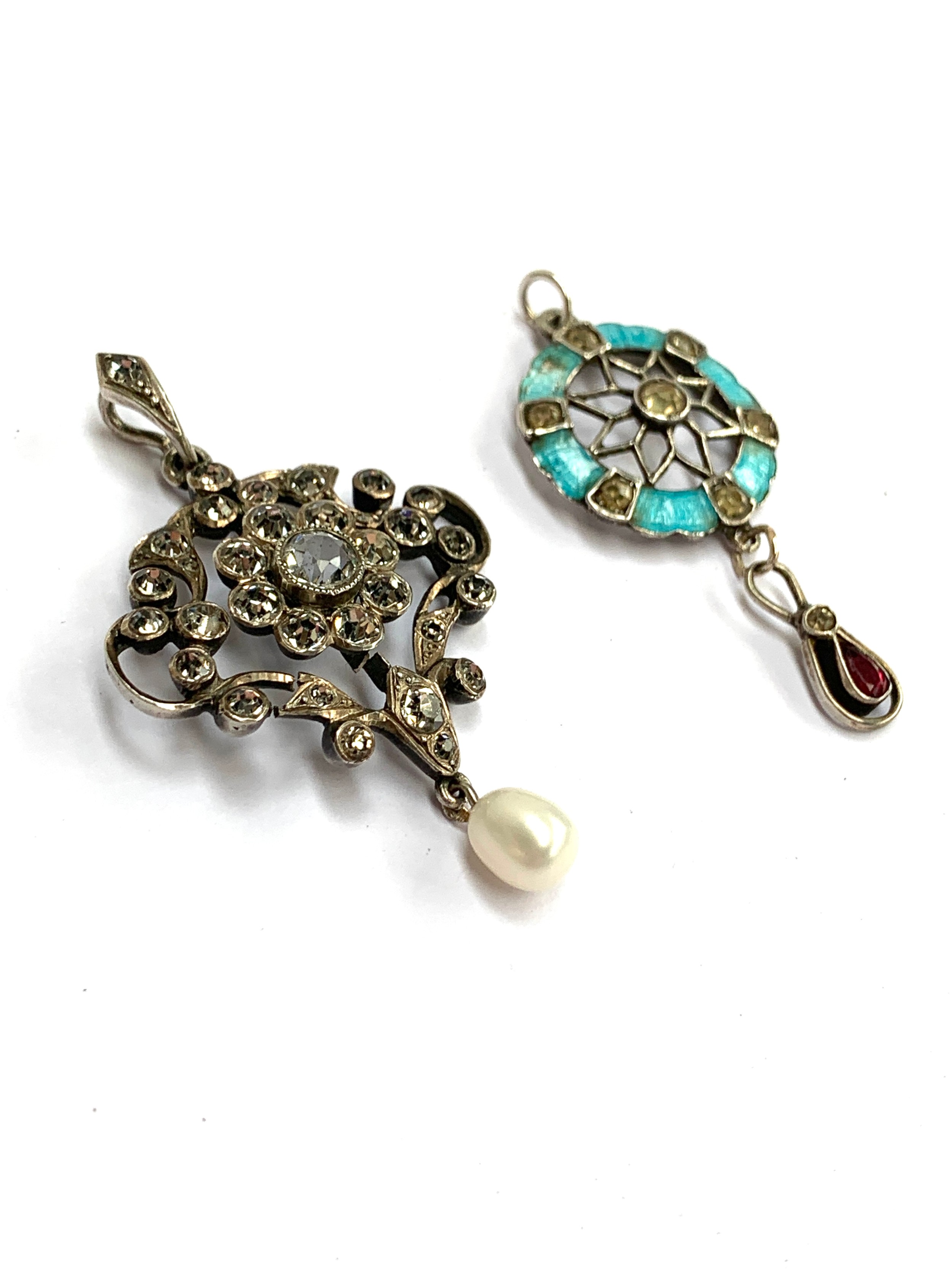 An Edwardian silver and paste lavalier pendant (af), 3cmW; together with a further early 20th - Image 2 of 3
