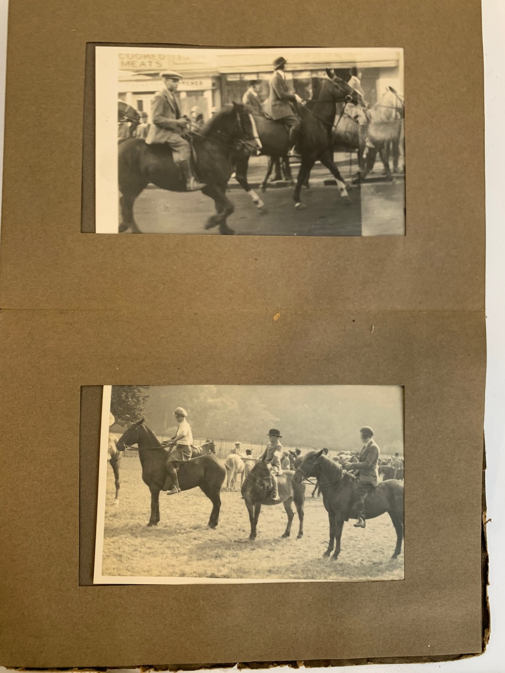 A small photograph album containing 20 photographs. c.1930, mainly equestrian interest, to include - Bild 11 aus 12