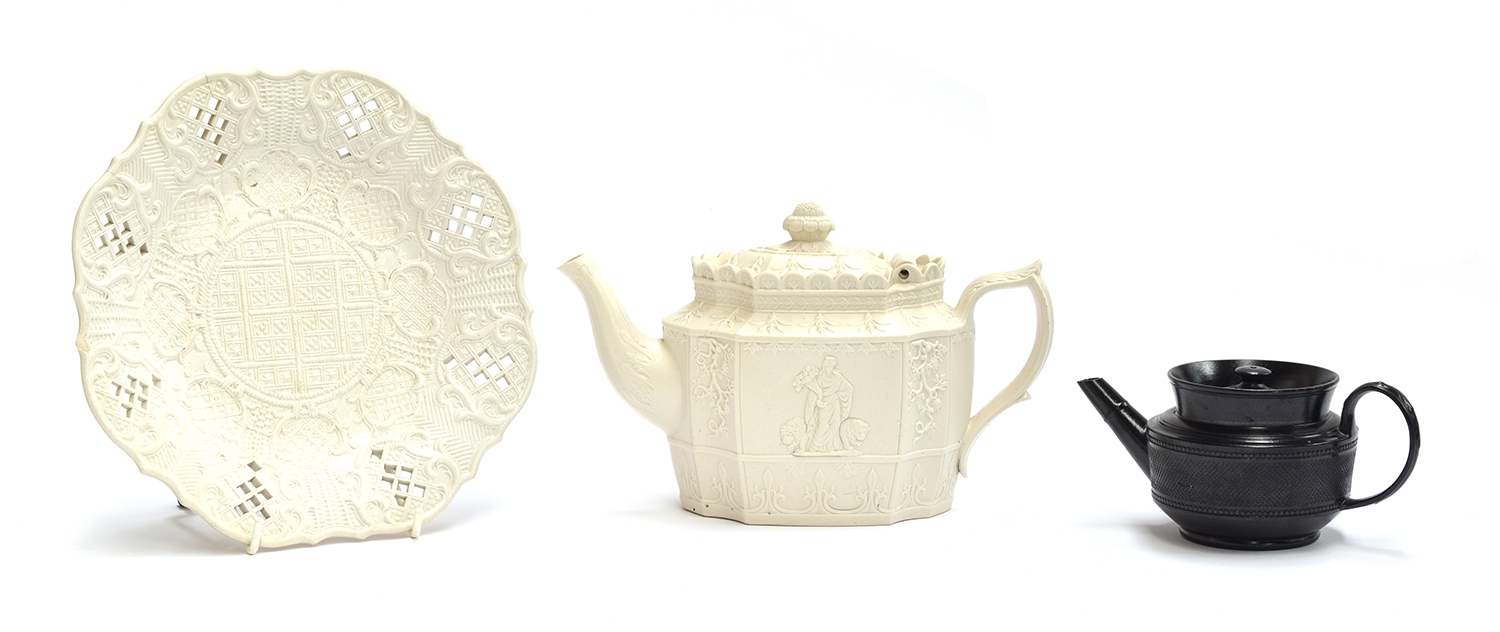 An early 19th century Castleford teapot, feldspathic stoneware, with hinged lid, decorated with - Image 6 of 9