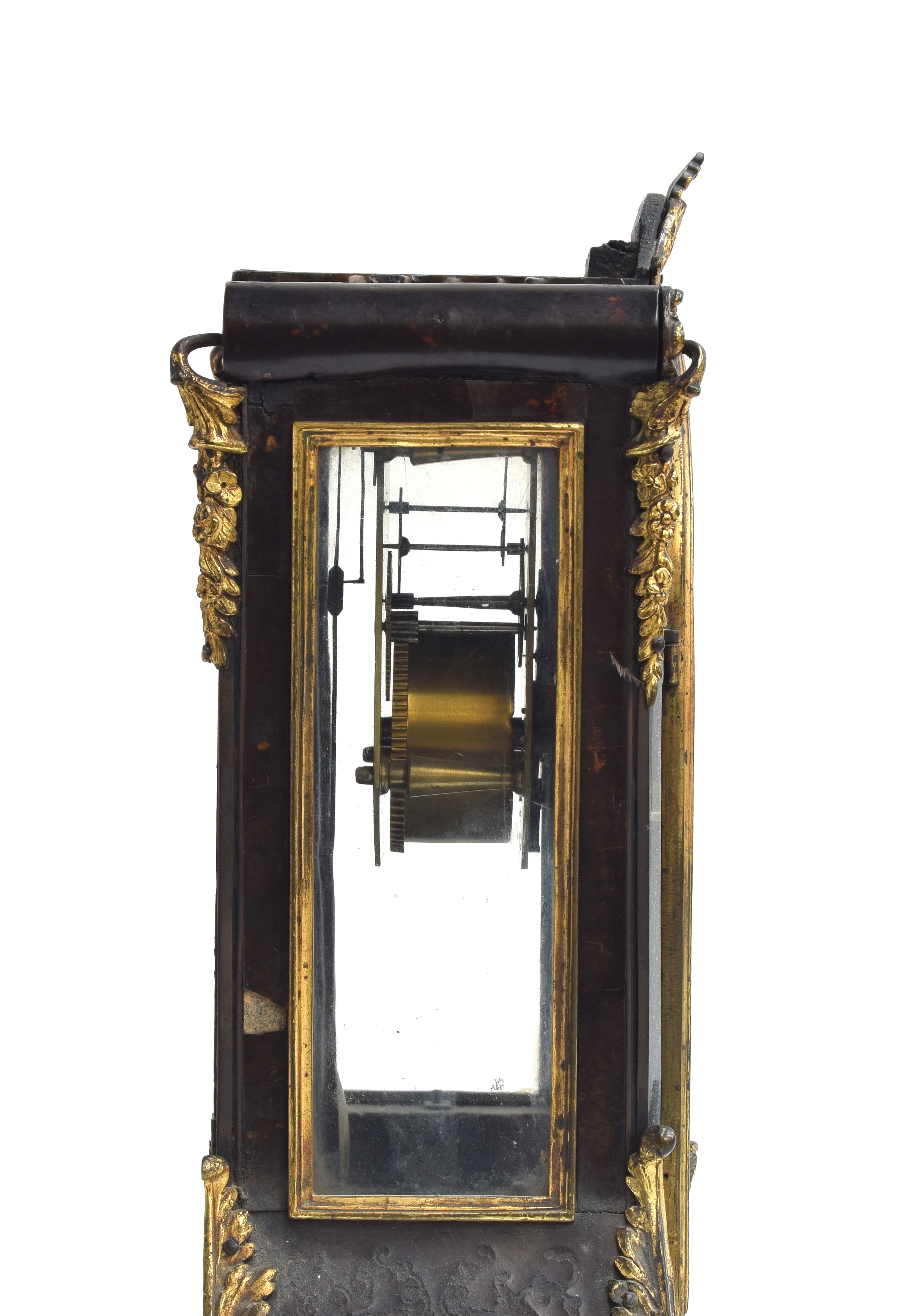 A Louis XV ormolu mounted and boulle mantel clock by Decovigny, mid 18th century, brass embossed - Bild 3 aus 6