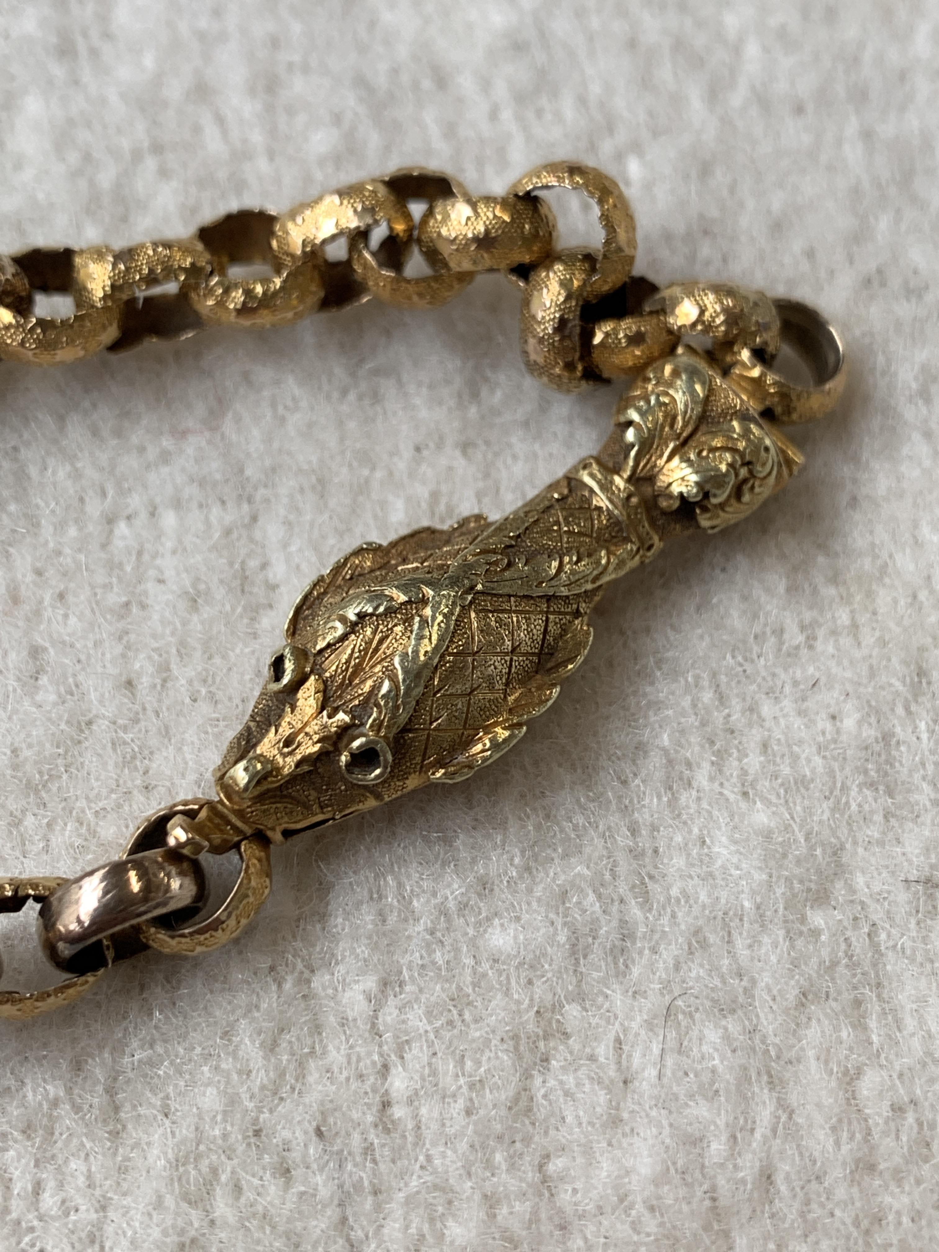 A Georgian gold bracelet with a well modelled serpent or snake clasp, 2.8cm long, the belcher links - Image 8 of 11