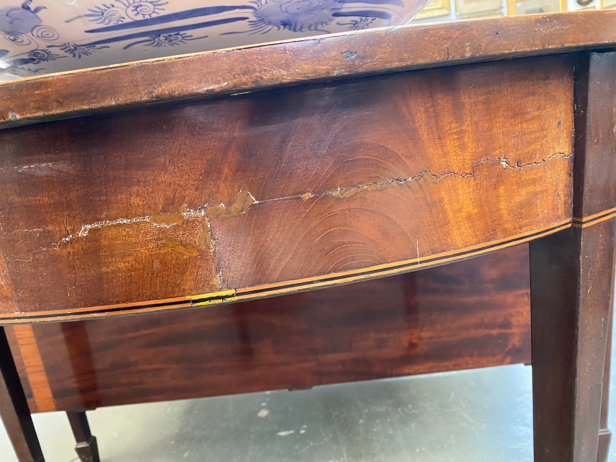 A George III mahogany and satinwood banded D end dining table, the central section with two drop - Image 3 of 6