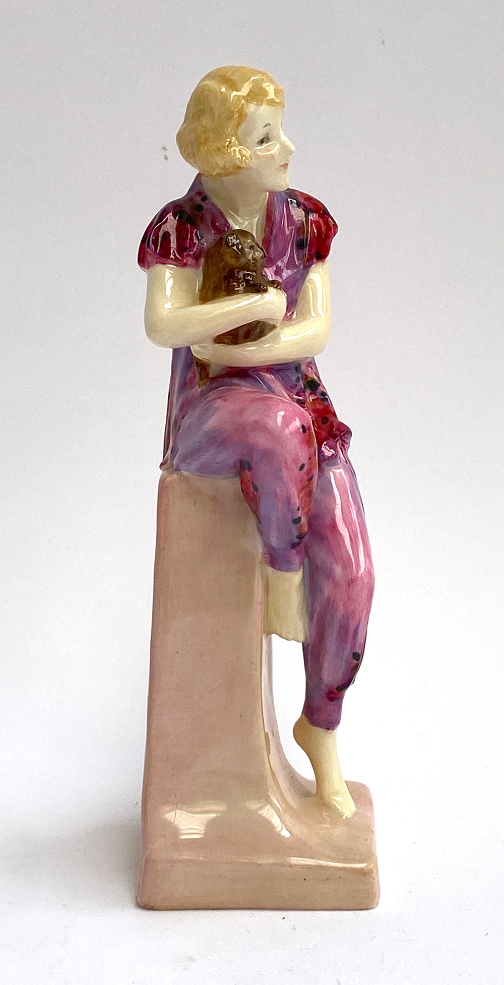 A Royal Doulton Art Deco figurine, 'Lido Lady', designed by Leslie Harradine, model no. HN1220, - Image 4 of 6