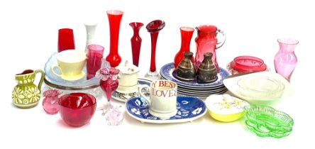 A quantity of glass and ceramics to include Emma Bridgewater 'Love & Kisses' mug, Carlton Ware