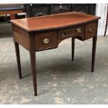 A mahogany crossbanded and line inlaid bowfront dressing table, 91x55x73cmH
