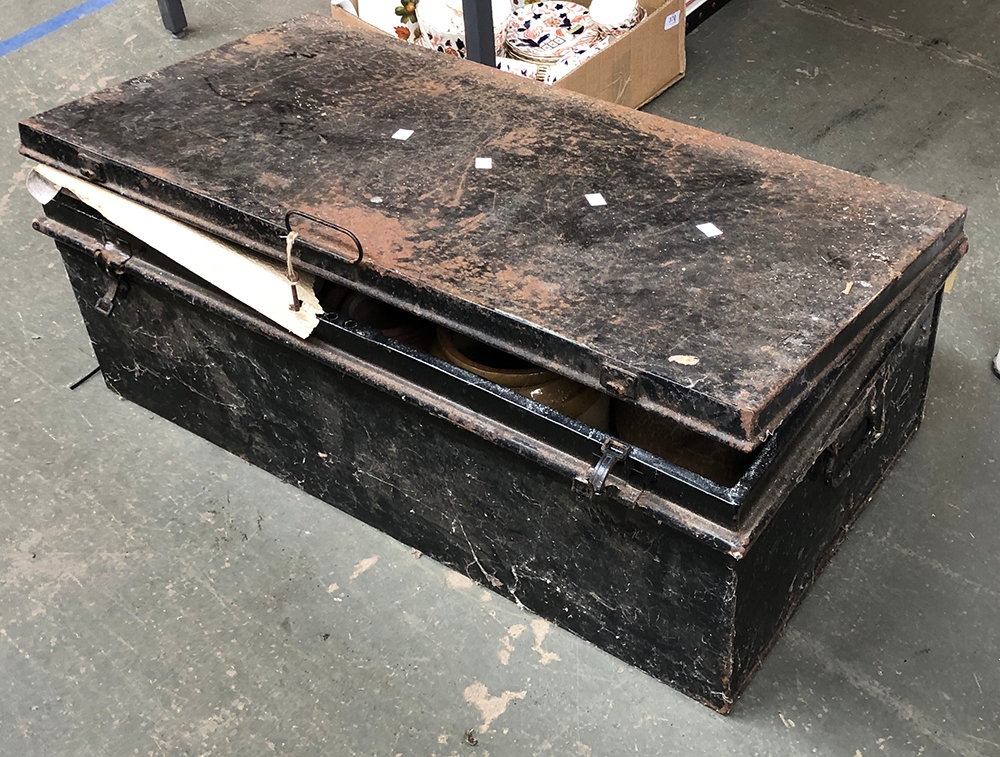 A metal storage box, approx. 90cmW