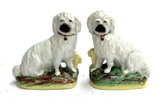 A small pair of Staffordshire dogs, with lustre collars, 16cmH