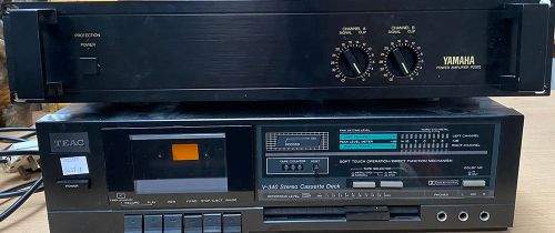 A Yamaha power amplifier P2075; Teac V-340 stereo cassette desk (2)