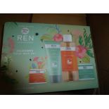 8 x gift boxed Ren clean Skincare sets - sealed new in box (cab pallet)