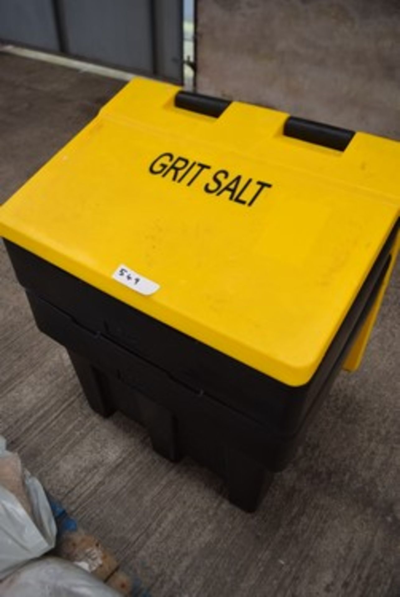 2 x black and yellow PVC grit salt bins and 4 x bags of rock salt, 1 x bag of granular salt - new ( - Image 2 of 4