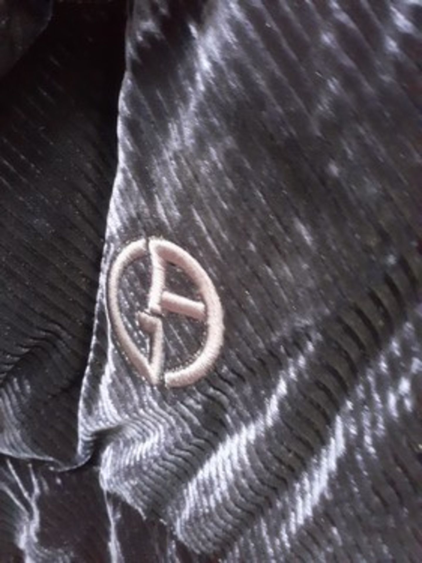 1 x men's coat/jacket, the label states 'Giorgio Armani' Cuban coat. We do not authenticate or - Image 3 of 3