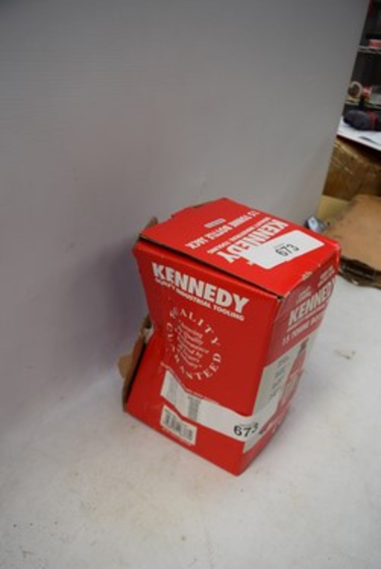1 x Kennedy 15 tonne bottle jack - new in tatty box (GS0) - Image 2 of 3