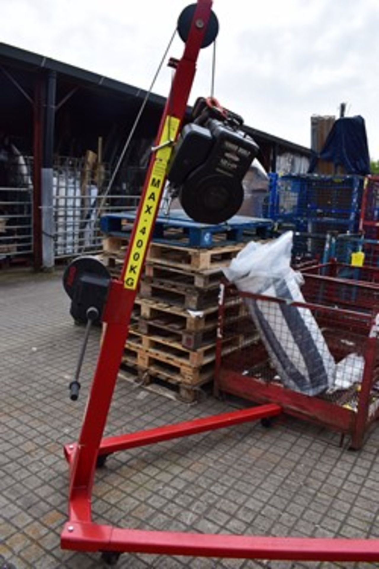 1 x Al-Ko manual portable engine hoist, 400kg capacity, engine not included - as new (SW) - Image 3 of 3