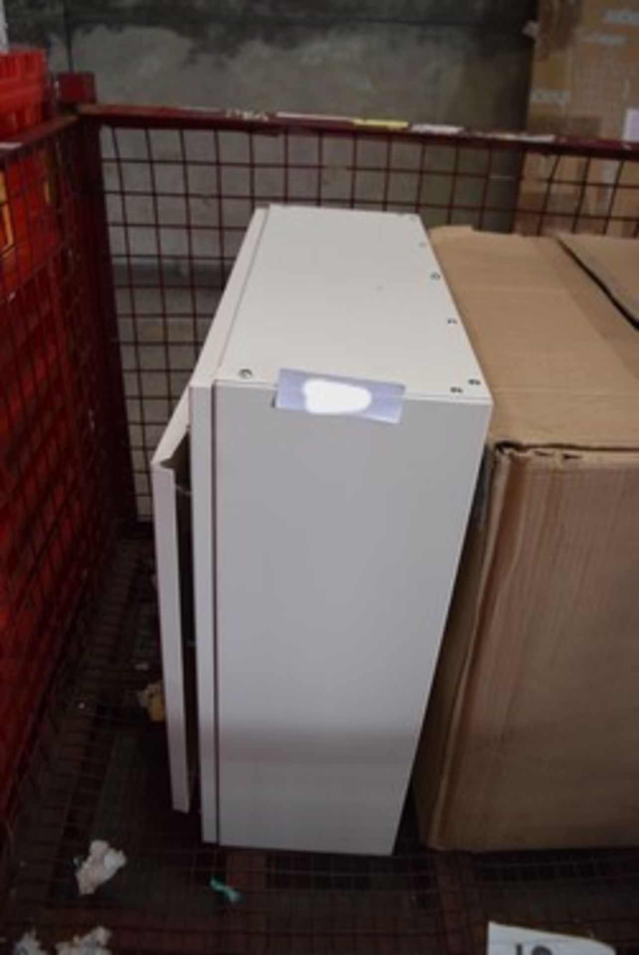 3 x Schneider Electric steel enclosures, including 1 x 12way, 250amp distribution board, item No: - Image 5 of 9