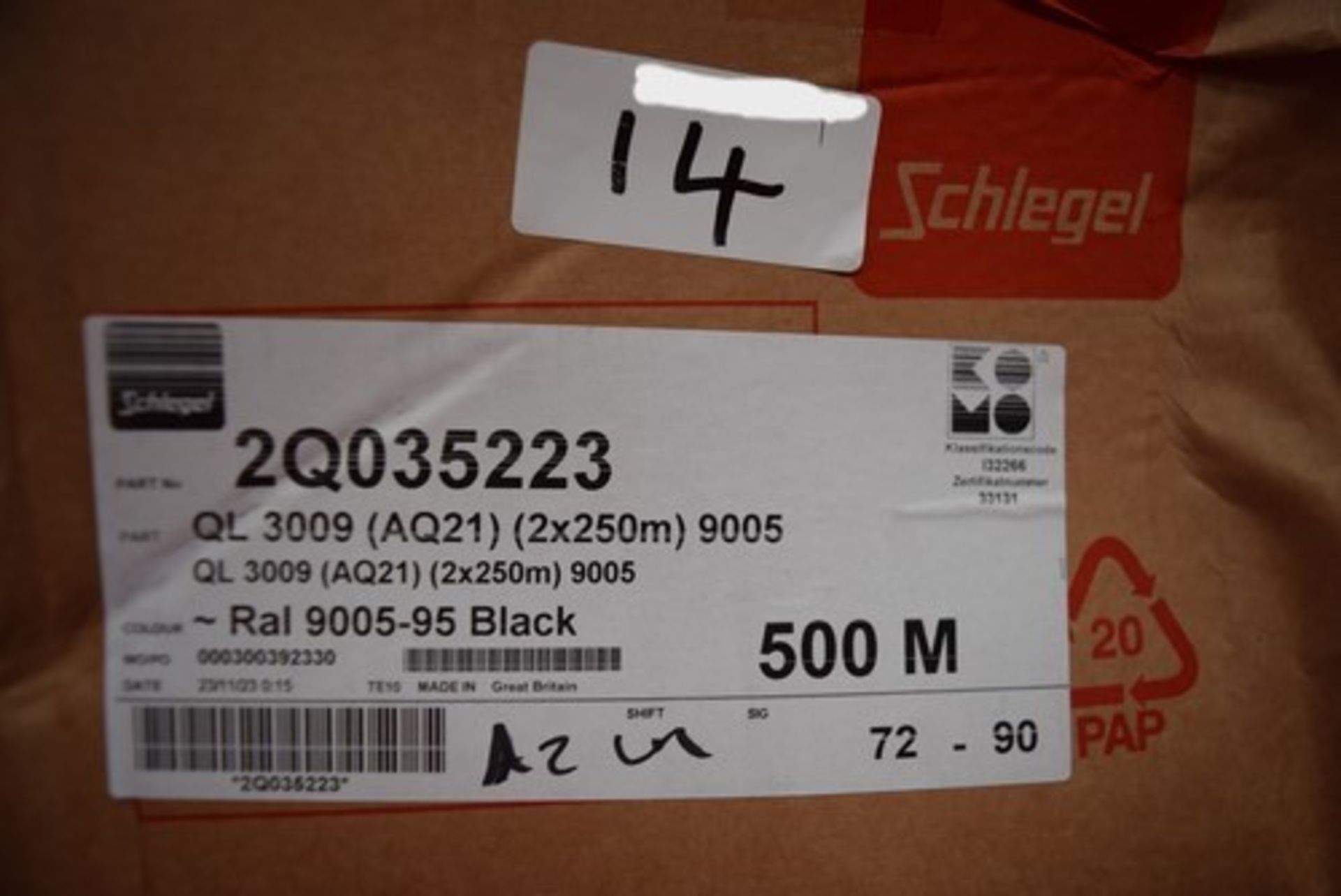 2 x 250m reels of Schlegel black door and window seal, item No: 2Q035223 - new in tatty box (TS) - Image 4 of 5