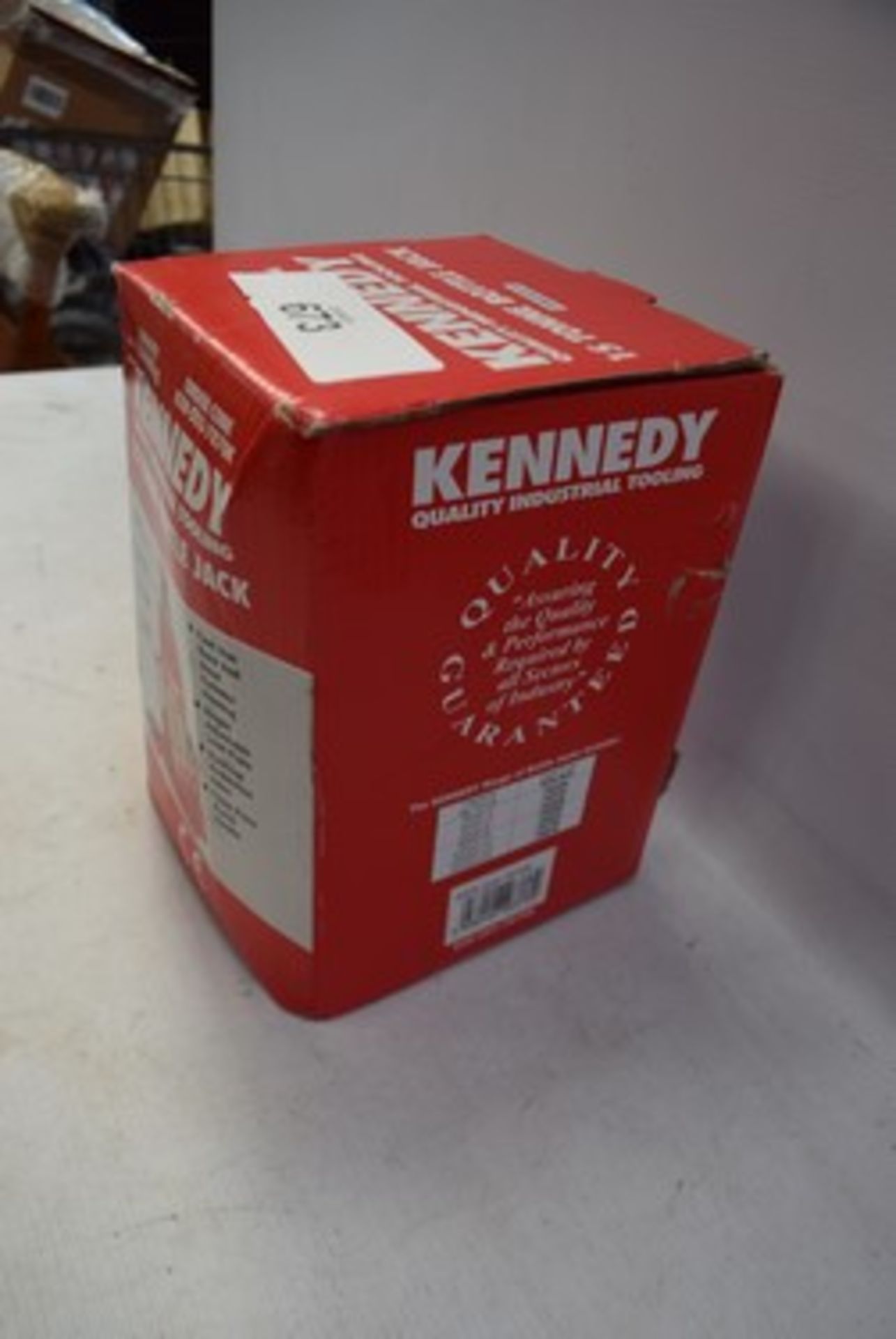 1 x Kennedy 15 tonne bottle jack - new in tatty box (GS0) - Image 3 of 3