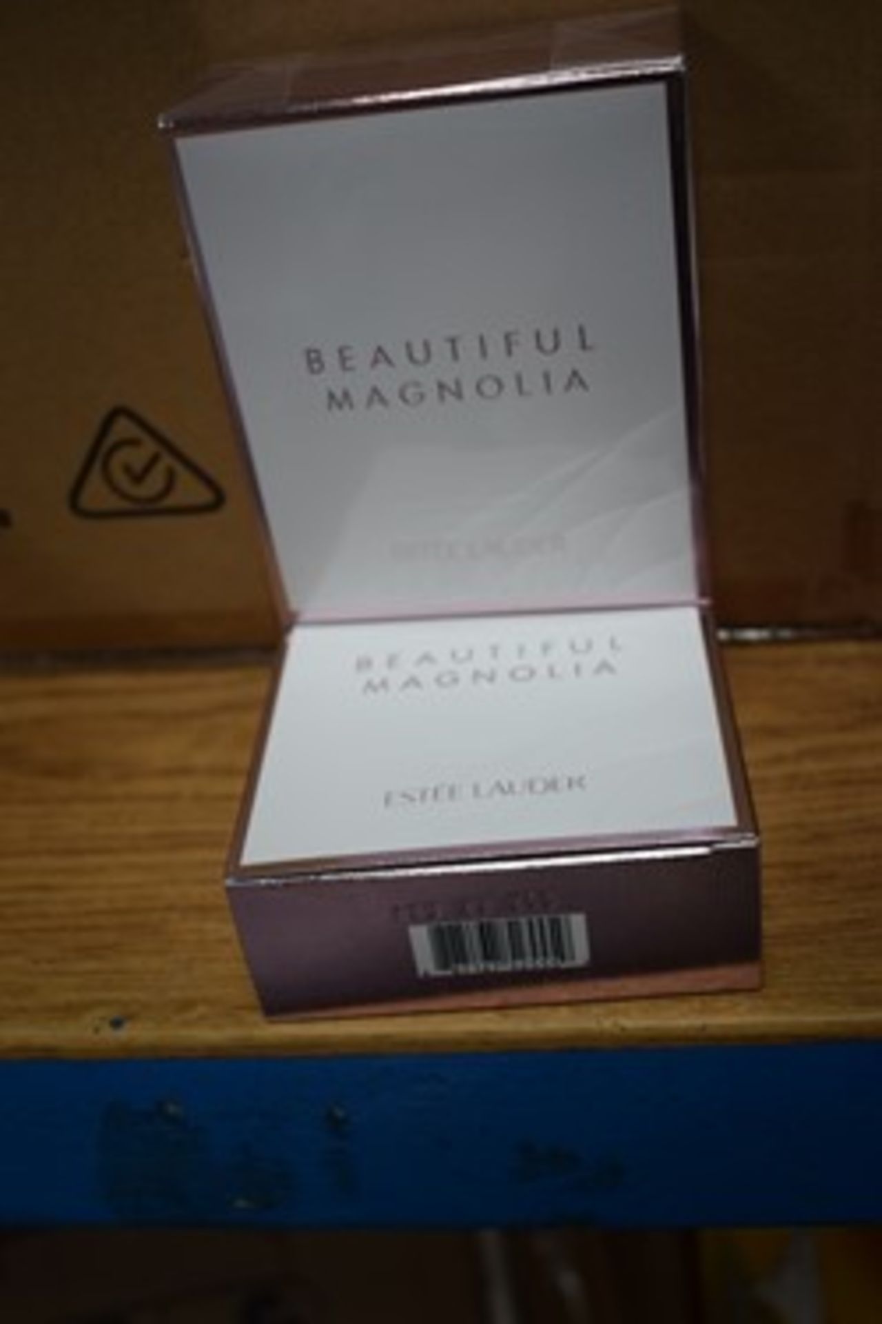 2 x Estee Lauder 50ml bottles of Beautiful Magnolia eau de parfum, EAN: 887167525559 - new in box (