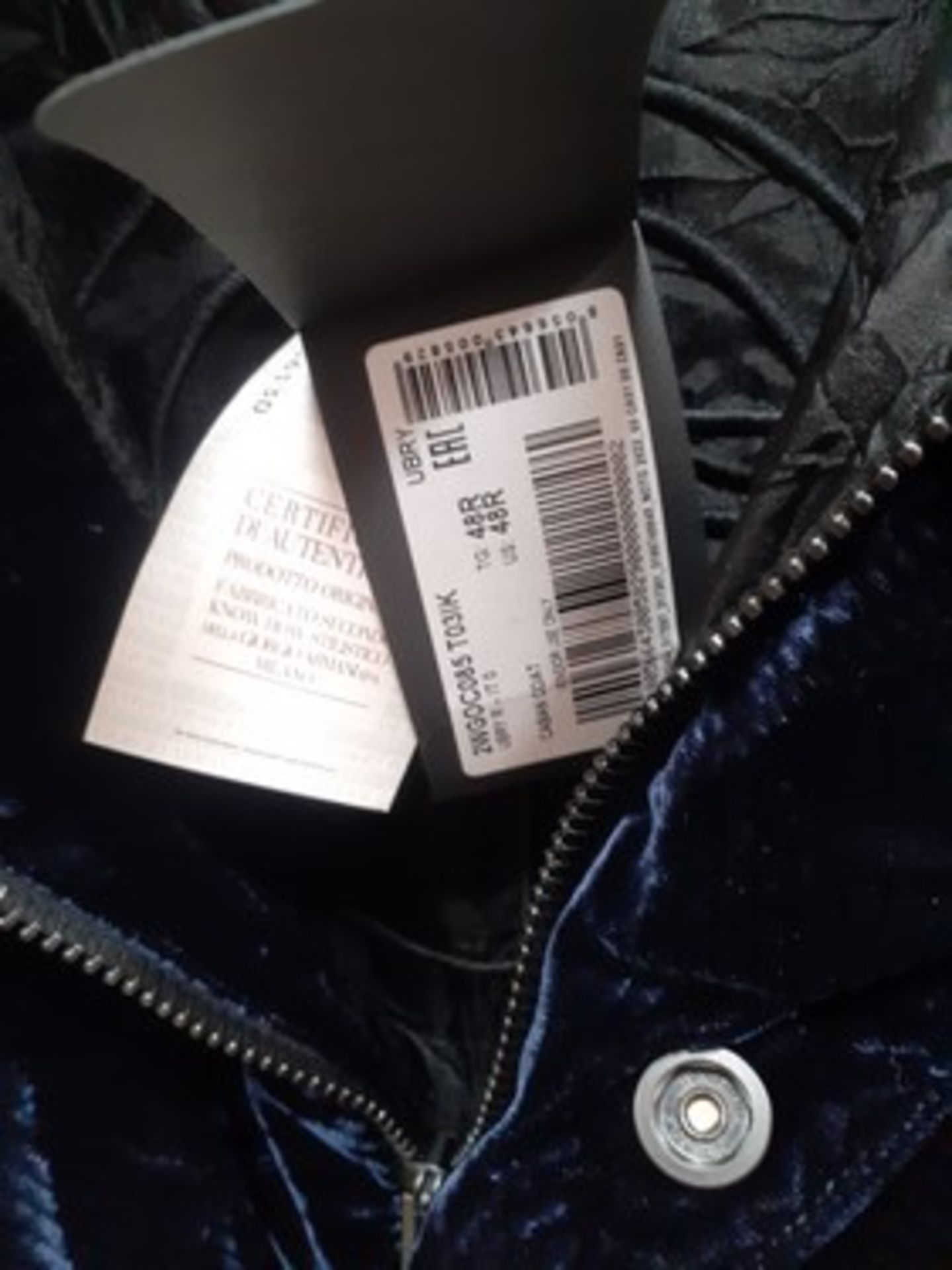 1 x men's coat/jacket, the label states 'Giorgio Armani' Cuban coat. We do not authenticate or - Image 2 of 3