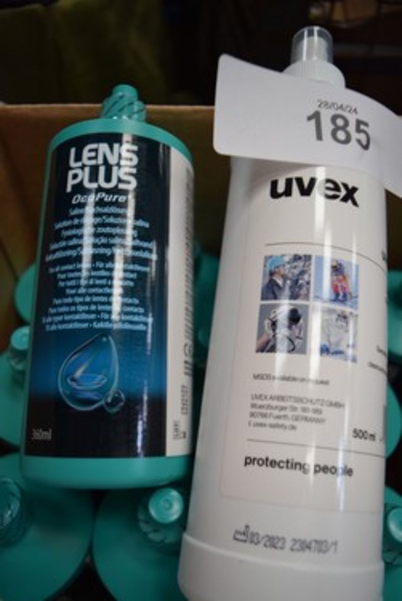 A selection of glass solution products, including 9 x 500ml bottles of Uvex clear safety eyewear cl - Image 3 of 3
