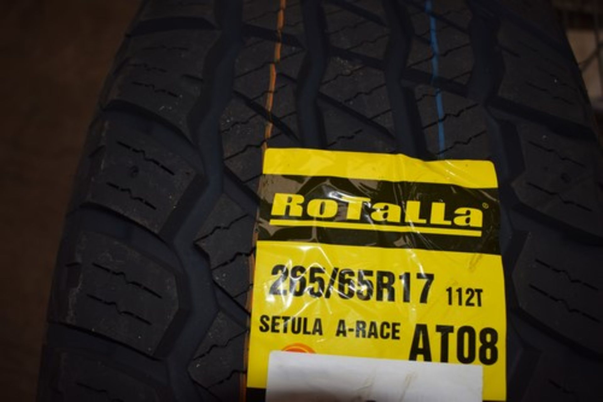 1 x Rotalla Setula A Race AT08 tyre, size 265/65R17 112T - new with label (cage 4)